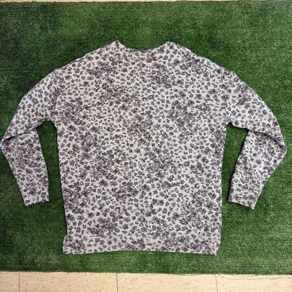 Athleta Studio to Street Print Sweatshirt in Heather Grey Libra, Size M - Picture 3 of 8